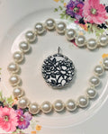 Black & White Floral 2