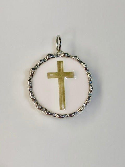 Beautiful Cross Pendant