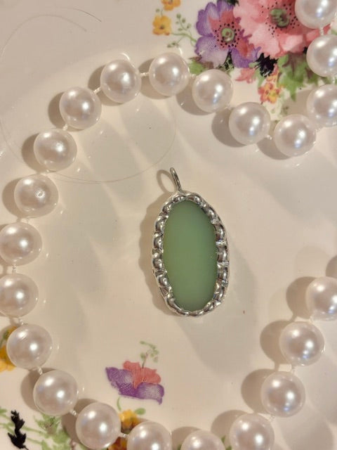 Vintage Jadeite Oval 1