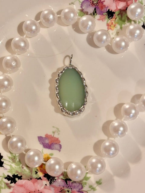 Vintage Jadeite Oval 1