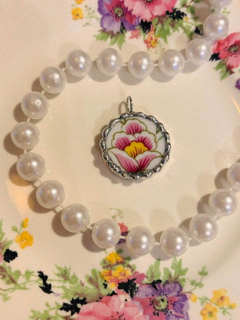 Pink & White Floral